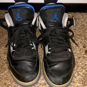 Air Jordan 4 Motorsport alternate